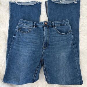 Stradivarius Denim Cropped Jeans